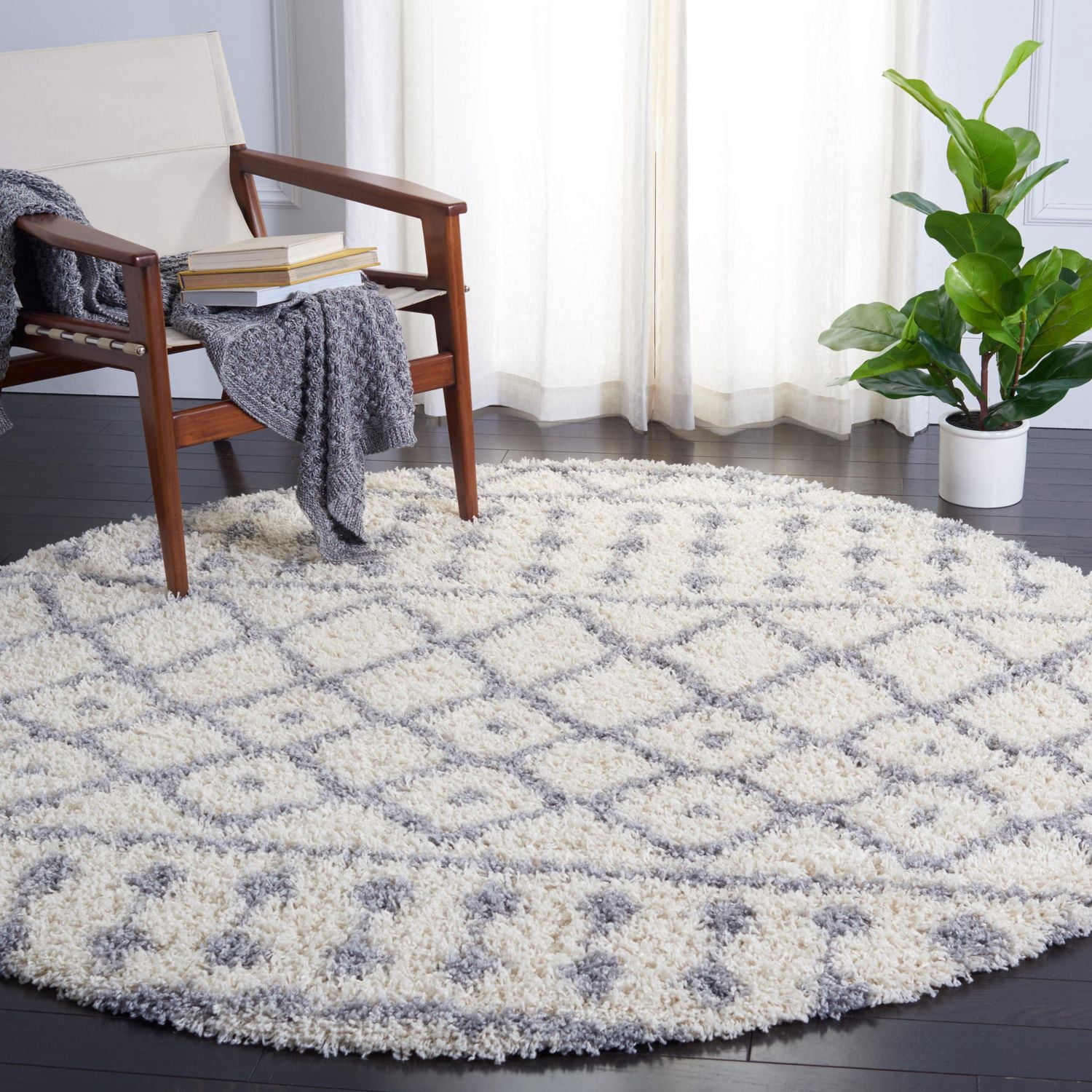 Safavieh Venus Susan Abstract Geometric Shag Area Rug