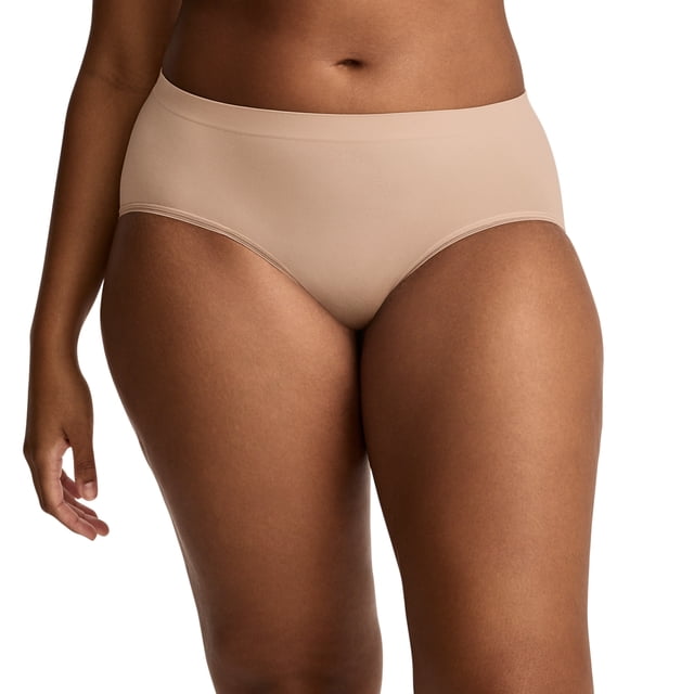 Jockey Culotte Hipster Rafraîchissante Sans Coutures pour Femmes dans un Ton Neutre, Conçue pour les Femmes à la Recherche de Culottes Confortables. Présente une Coupe Mi-Haute avec une Couvrance Modérée, des Fils à Base de Minéraux pour une Sensation Fraîche au Toucher et un Tissu à Séchage Rapide Qui Évacue l'Humidité. une construction Lisse Sans Coutures Assure une Sensation Aérée, Près de Rien.