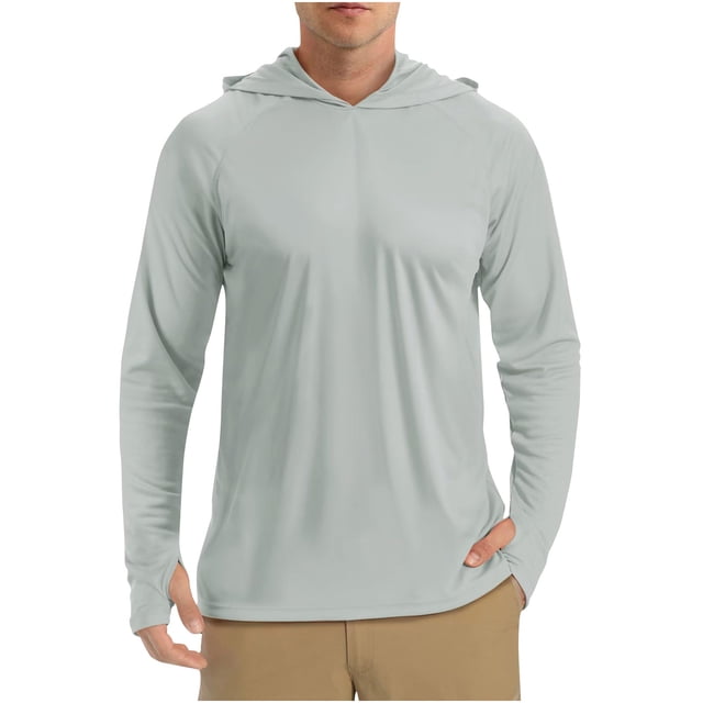 QIPOPIQ Chandails à Capuchon UPF 50+ pour Hommes, Maillot Dermoprotecteur Gris, avec Manches Longues, une Capuche Légère et des Passe-Pouces pour un Confort Accru. Ce Chandail à Capuchon pour Hommes Offre une protection Solaire UPF 50+ et un Tissu Respirant Qui Évacue l'Humidité, le Rendant Idéal pour les Activités de Plein Air comme la Randonnée, la Pêche, la Course et la Natation. Coupe Décontractée avec Coutures flatlock et Col Sans Étiquette pour Réduire les Irritations.