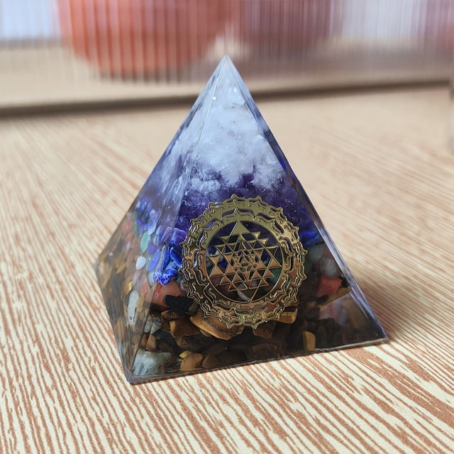 Crystal Quartz Resin Pyramid Desk Ornament 5cm Natural Stone Decorative Stand for Office Tabletop Zen Decor Gift