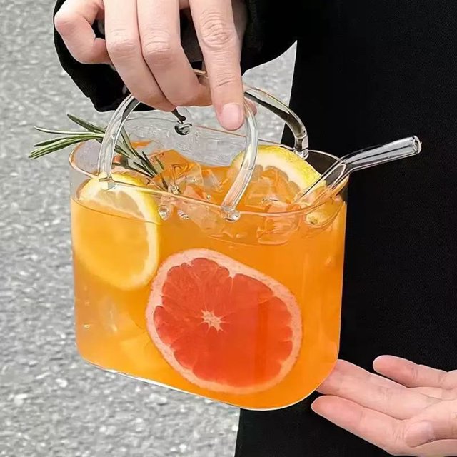Handbag-Shaped Tumbler with Straw Transparent Heat-Resistant Glass Cup for Juice Cocktails Iced Coffee Portable Cute Party Decor