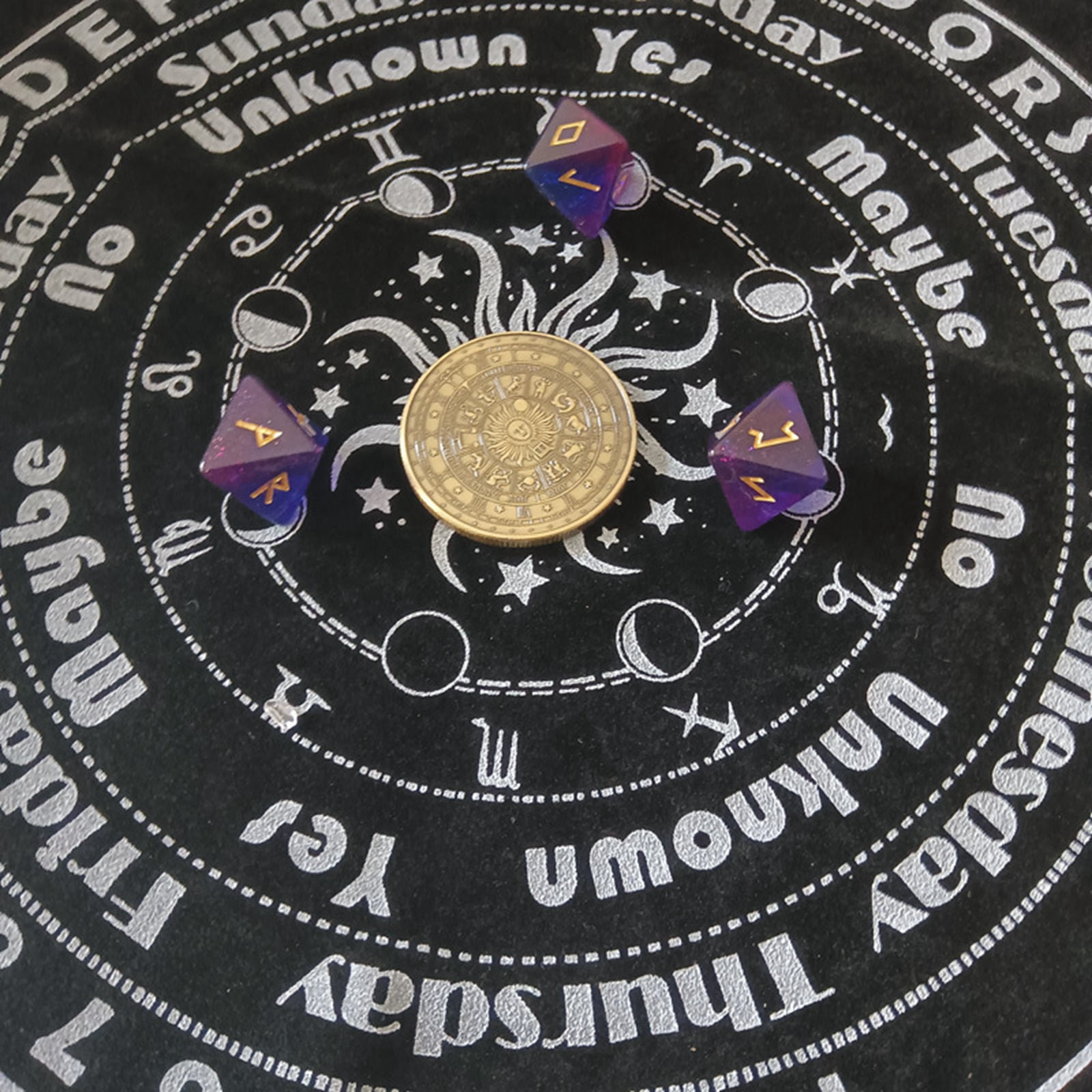 Tarot Tablecloth Divination Tarot Card Pad Board Game Pendulum Runes Table Cloth 30x30cm