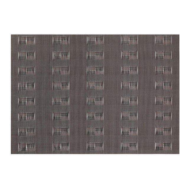 Napperon en Vinyle (Ellis) (Chocolat) - Ensemble de 12 avec un Motif Rectangulaire Brun Chocolat Présentant un Motif Ellis Texturé de Rayures Verticales et de rectangles Embossés, Fabriqué en Vinyle durable avec des Bords Lisses et un Dessous Antidérapant, Convient aux Repas Intérieurs et Extérieurs et Est Souvent Utilisé comme surface Protectrice pour l'Artisanat.