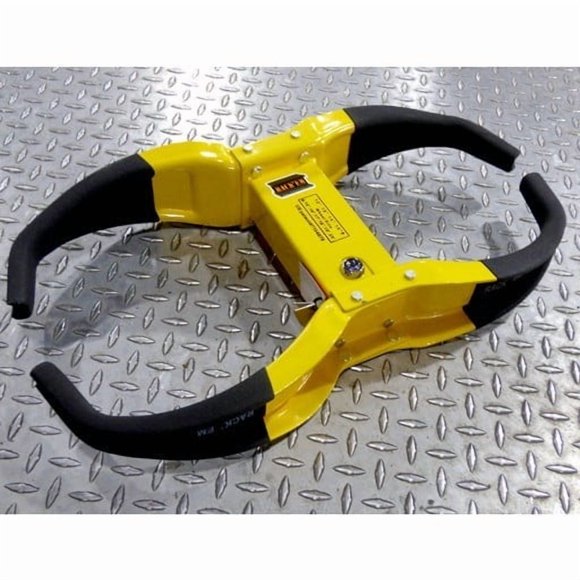 Rack-Em Trailer Wheel Locking Boot RA-25 Fits Up To A 20 Inch Wheel; Does Not Cover Lug Nuts