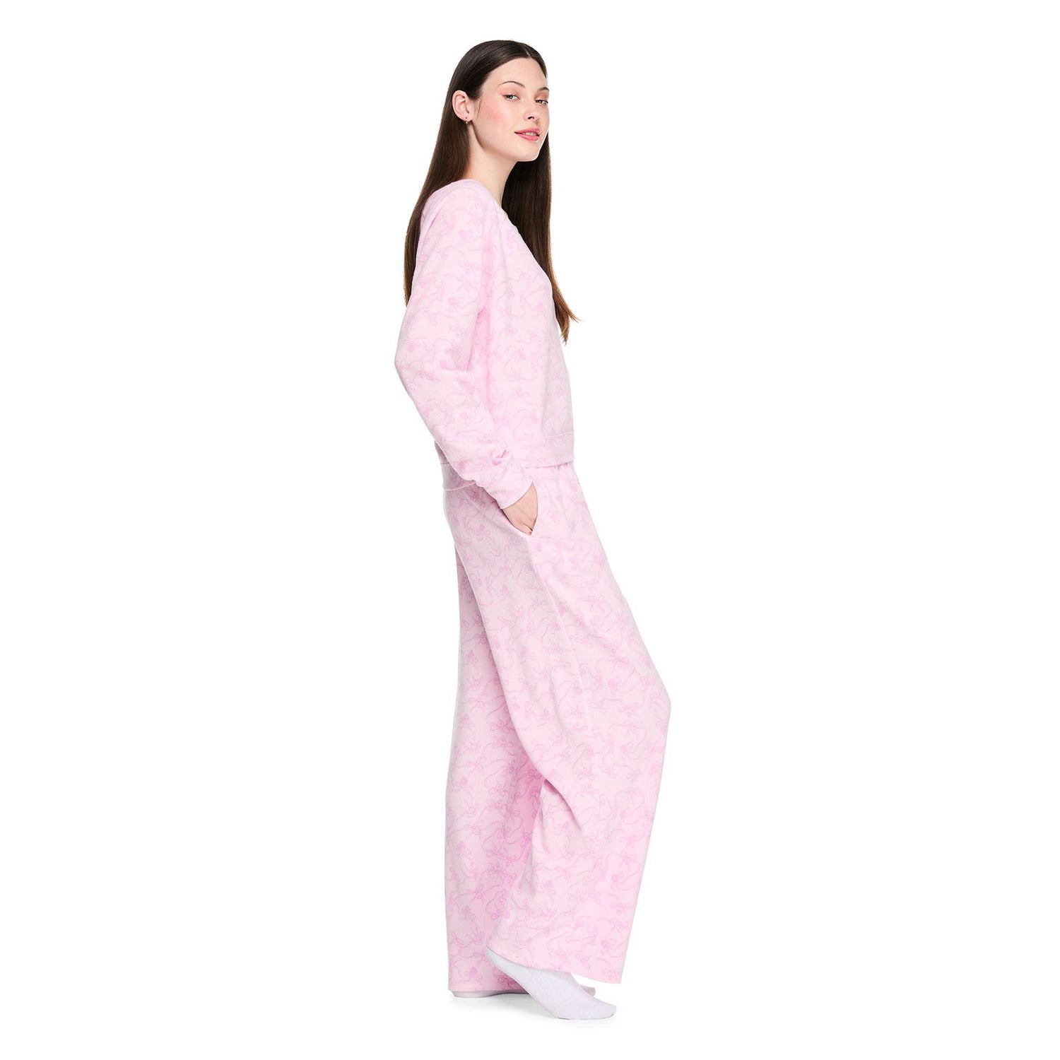 No Boundaries Women's Two Piece Pajama Set
