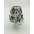 thumbnail image 4 of Fraises sur une Lumière de Nuit en Forme d'Abat-jour, 4 of 4