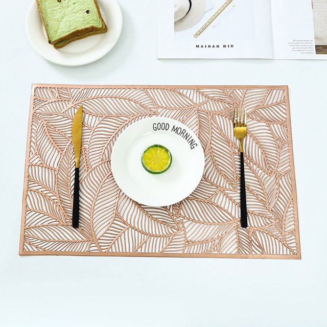 Oleegame 1PC Placemat Creative Rectangle PVC Placemat with Gold Foil, Heat- and Leaf-shaped Design, Perfect for Dining Table, Tea Cup, Western-style Dinner Mat Gold
