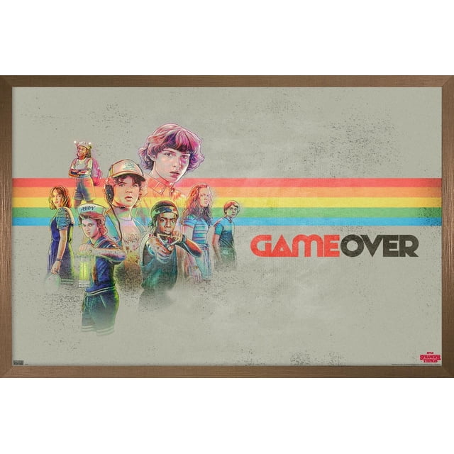 Netflix Stranger Things 3 - Affiche Murale Game Over avec Punaises, 14,725 Po x 22,375 Po, Présentant des illustrations Stylisées de Huit Personnages de la Série Regroupés à Gauche avec une Rayure Arc-en-Ciel Horizontale en Rouge, orange, Jaune, Vert et Bleu derrière, et un Texte Audacieux « Game Over » en Rouge et Noir à Droite, Imprimé sur Papier d'Affiche Lustré avec un Fond beige Texturé, Idéal pour la Décoration Murale de Chambre, Dortoir Ou Bureau.
