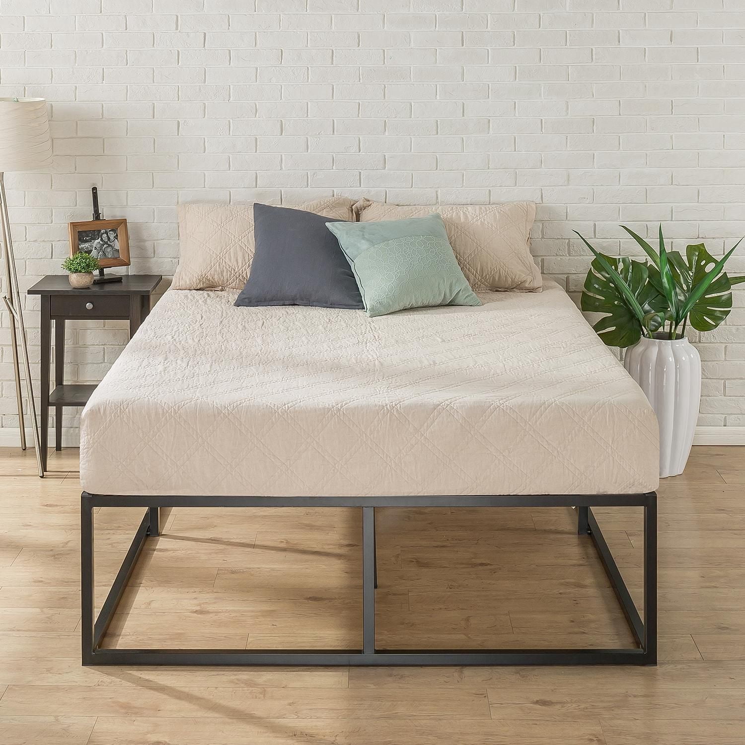 Zinus Joseph 18 inch Black Metal Platform Bed Frame
