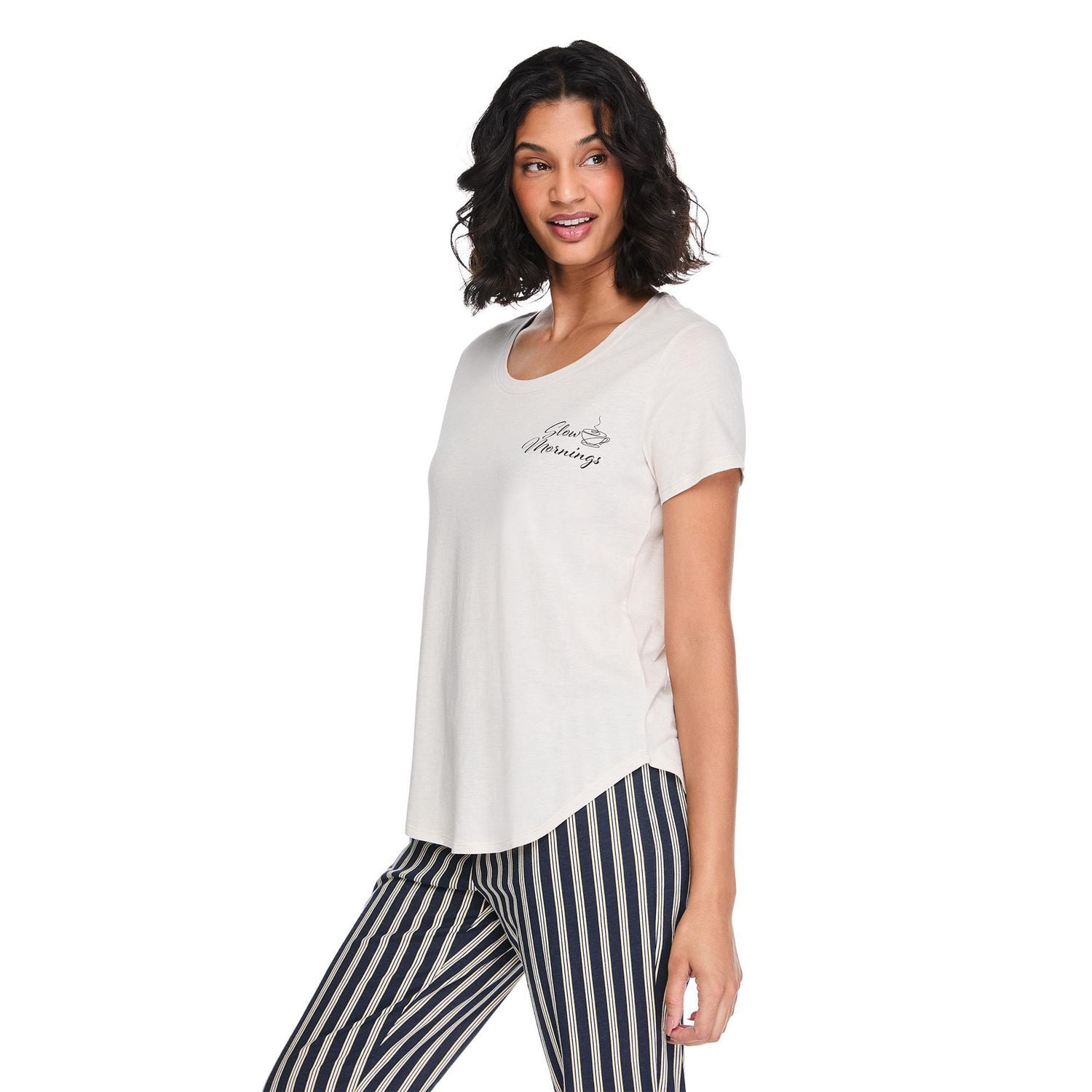 T-shirt de nuit avec encolure dégagée George pour femmes