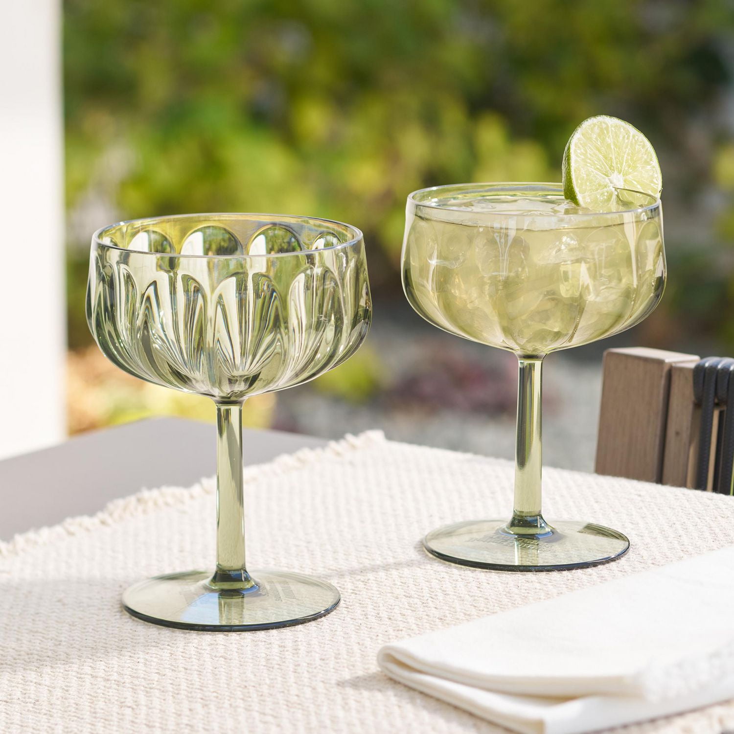Ensemble de 4 verres à coupe en Tritan vert Better Homes & Gardens de 13,5 oz