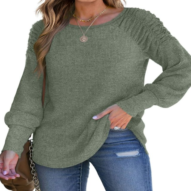 Stylish and Warm Women‘s Pullover with Ruched Detailing