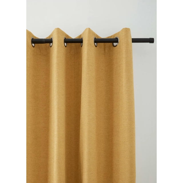 Bouclair Rideau Occultant Ocre Dion Mesurant 52x96 Po (132x244 cm), Doté d'Une Couleur Ocre Unie et d'Un design à Oeillets pour une Suspension Facile. Ce Rideau Occultant Fait Partie de la collection de Couvre-Fenêtres Bouclair, Offrant une filtration de la Lumière pour une ambiance Confortable et Écoénergétique. un Panneau par Paquet, Vendu Séparément.