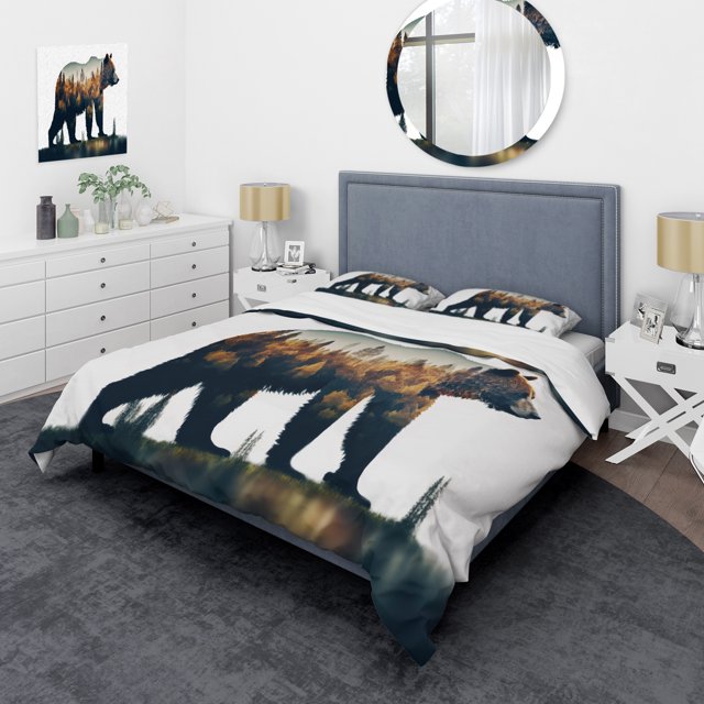 Designart "Bear s Forest Fusion V" Abstract Bedding Covert Set - Bear Orange Animals Bed Set With 2 Shams