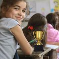 thumbnail image 4 of Trophée en Plastique en Forme de Tasse Multicolore pour Cérémonies de Récompense Fournitures de Classe, 4 of 9