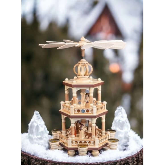 Pyramide de Noël Histoire Naturelle