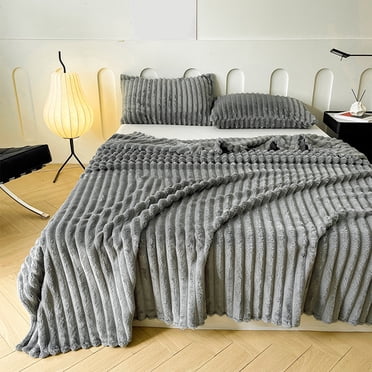 Dadatutu Fluffy Queen Throw Blanket - Super Soft & Warm Fleece Comforter Queen Size for Winter, 70X78"