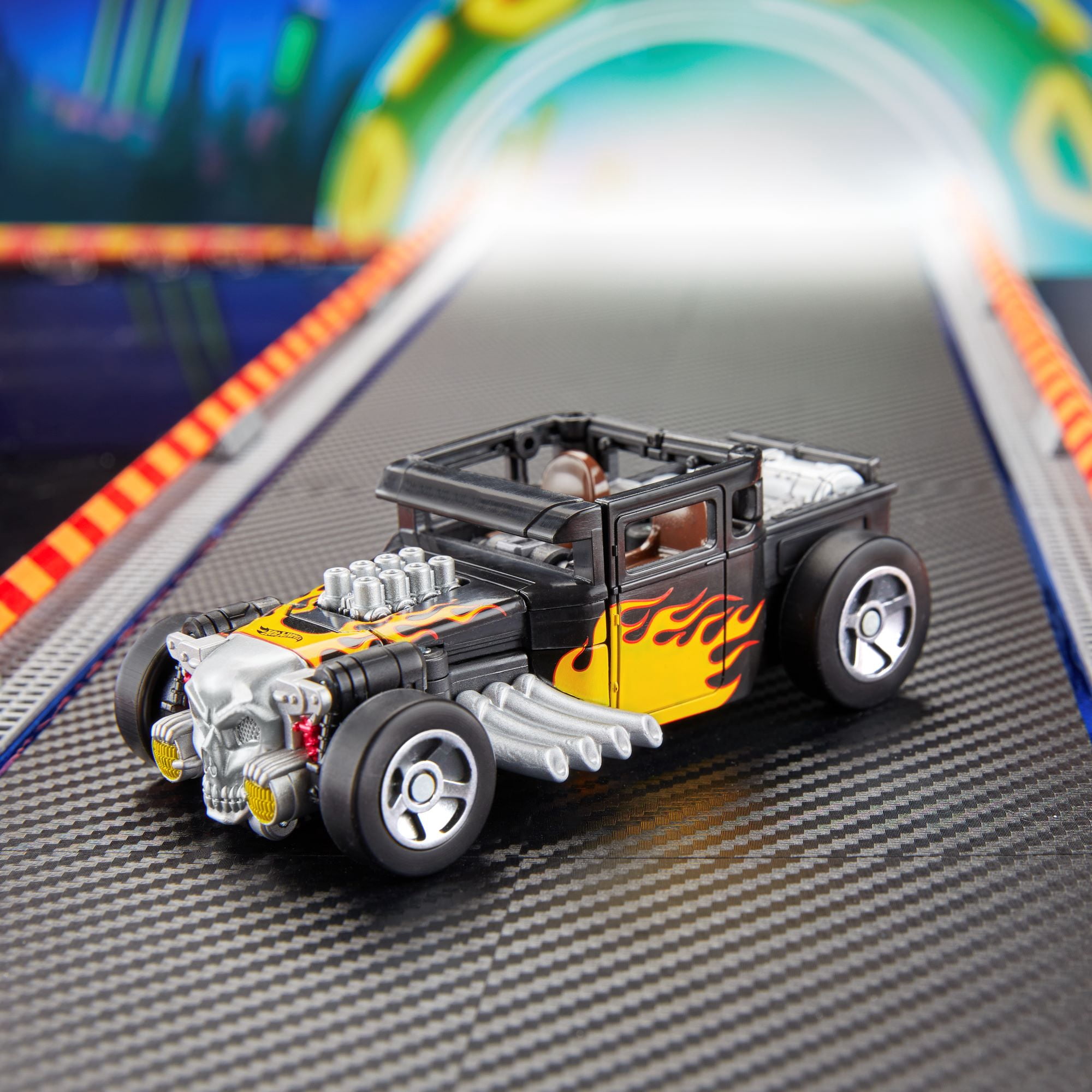 Transformers Collaborative Hot Wheels® x Transformers Bone Shaker Converting Action Figure