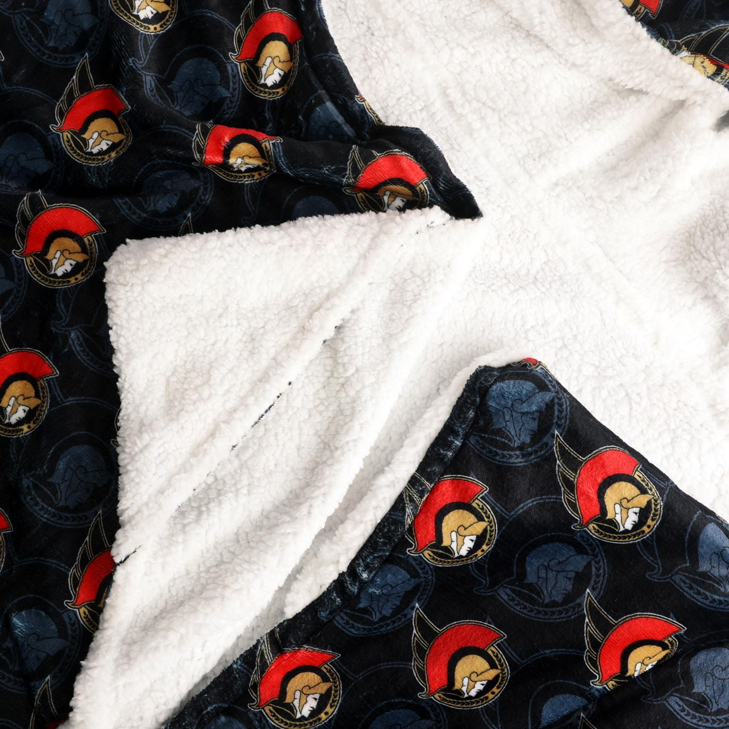 Couverture à capuche des Ottawa Senators de la LNH (50 x 70 po)