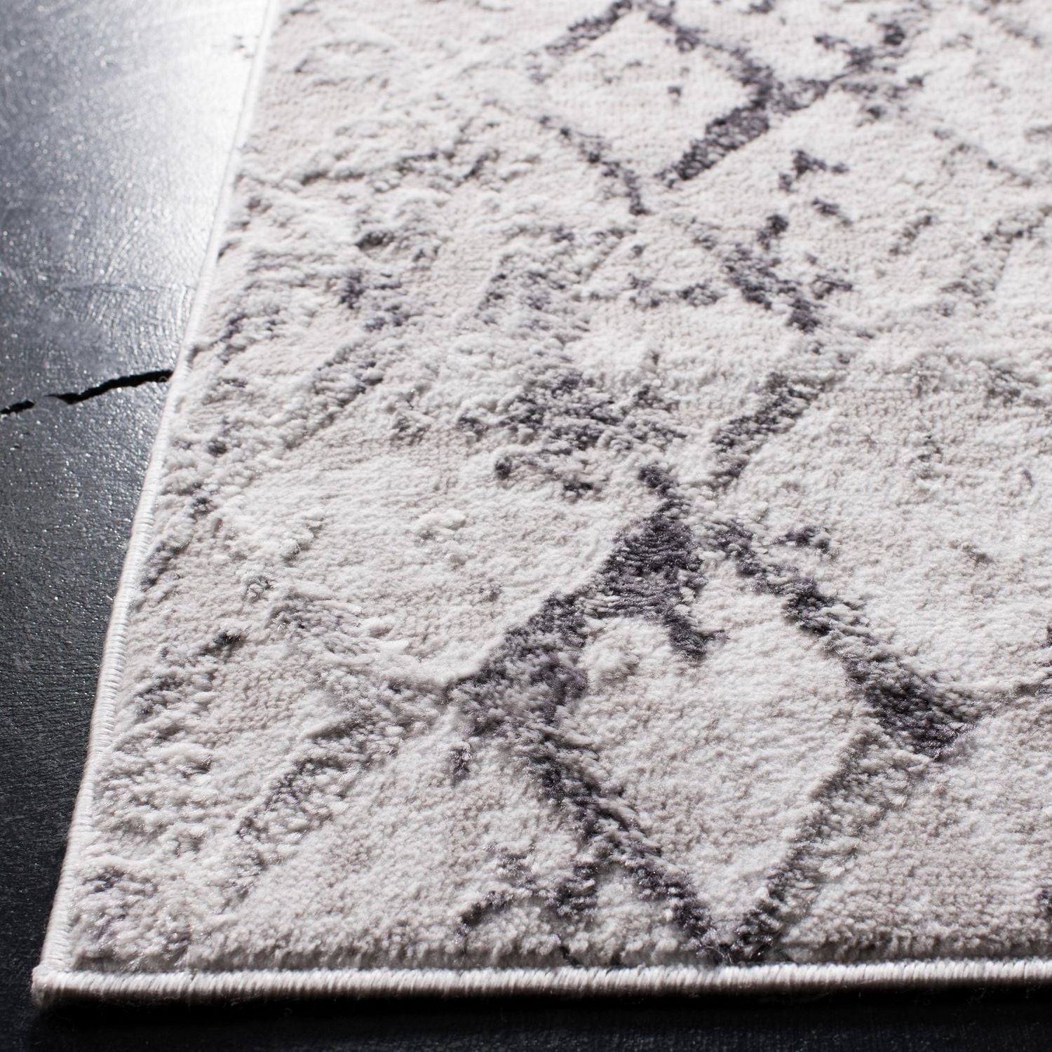SAFAVIEH Amelia Rosyln Tapis Abstrait