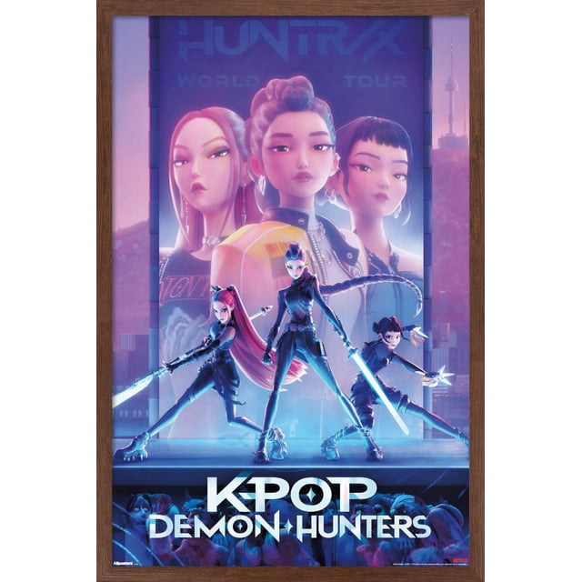 Netflix Chasseurs de Démons K-Pop (2025) - Affiche Murale sur une Feuille, 14,725 Pouces x 22,375 Pouces Encadrée, Représentant Trois Personnages Féminins Animés dans des poses de combat Futuristes Tenant des Épées et des Armes Lumineuses sur une Scène avec une Grande Toile de Fond de Panneau d'Affichage Numérique Montrant des portraits Stylisés et une Ligne d'Horizon de Ville, avec un Texte Blanc Audacieux « Chasseurs de Démons K-Pop » au