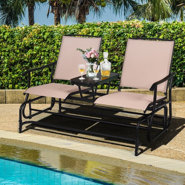 Costway Causeuse Berçante Double pour 2 Personnes pour Patio Extérieur, Brun, avec Cadre en Acier durable et Tissu Résistant aux Intempéries. Comprend un Plateau en Verre Trempé pour Boissons Ou Décorations, des Accoudoirs Ergonomiques et un Système de Glissement Silencieux. Idéale pour les Espaces Extérieurs comme les patios, les Jardins Ou les Zones au Bord de la Piscine, Ce Banc à Bascule Offre Confort et style.