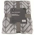 thumbnail image 1 of hometrends Velvet Plush Queen Blanket, 1 of 1