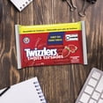 thumbnail image 4 of Torsades à la fraise TWIZZLERS, sac familial de 680 g, 4 of 7