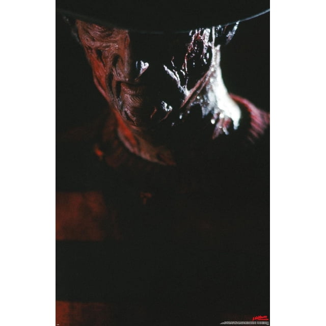 Un Cauchemar sur Elm Street - Affiche Murale Portrait de Freddy avec Cadre Magnétique, 22,375 Pouces x 34 Pouces Montrant un Gros Plan Centré du Visage Brûlé et Cicatrisé de Freddy Krueger sous un Chapeau fedora Sombre et un Chandail Rayé Rouge et Vert, Imprimée sur Papier d'Affiche Lustré. Cet art Mural Haute Résolution Convient à la Déco de Chambre Ou de Dortoir et Facile à Accrocher avec Son Cadre en Bois Magnétique.
