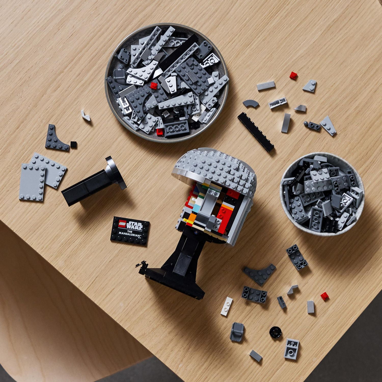 LEGO Star Wars The Mandalorian Helmet 75328 Toy Building Kit (584 Pieces)