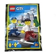 thumbnail image 2 of LEGO City: Police Figurine d'Agent Poursuivant un Voleur, 2 of 5