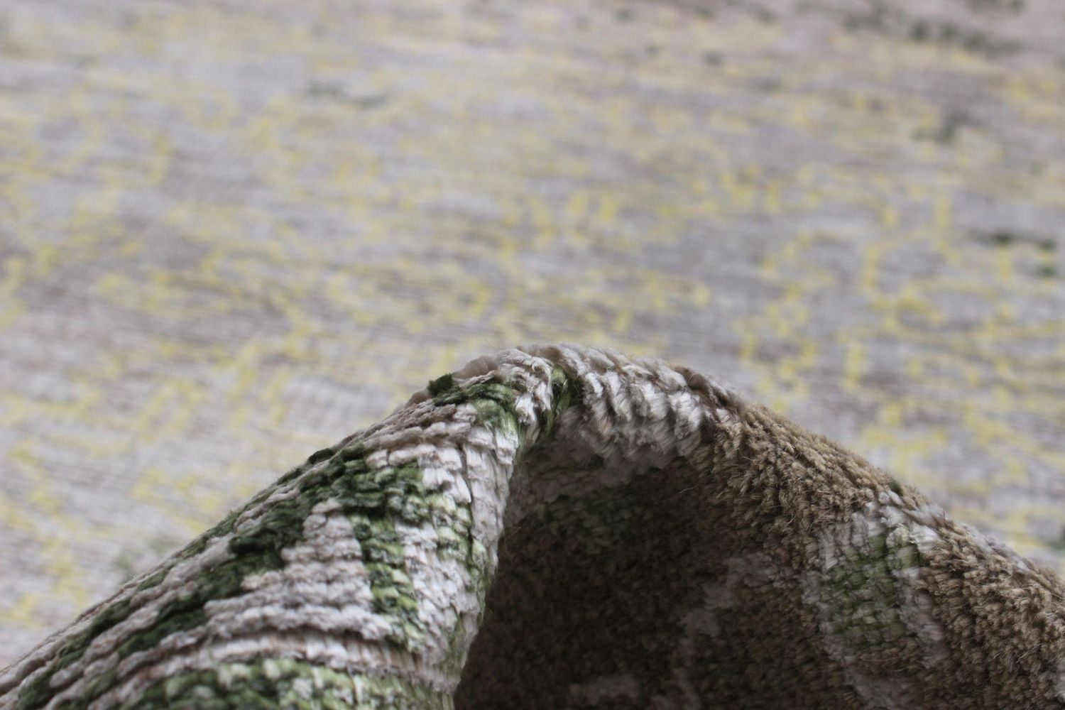 ECARPETGALLERY Tapis Noué à la Main pour Salon, Salle à Manger et Chambre à Coucher Style décontracté Collection La Seda 5'1" x 8'2" en Gris
