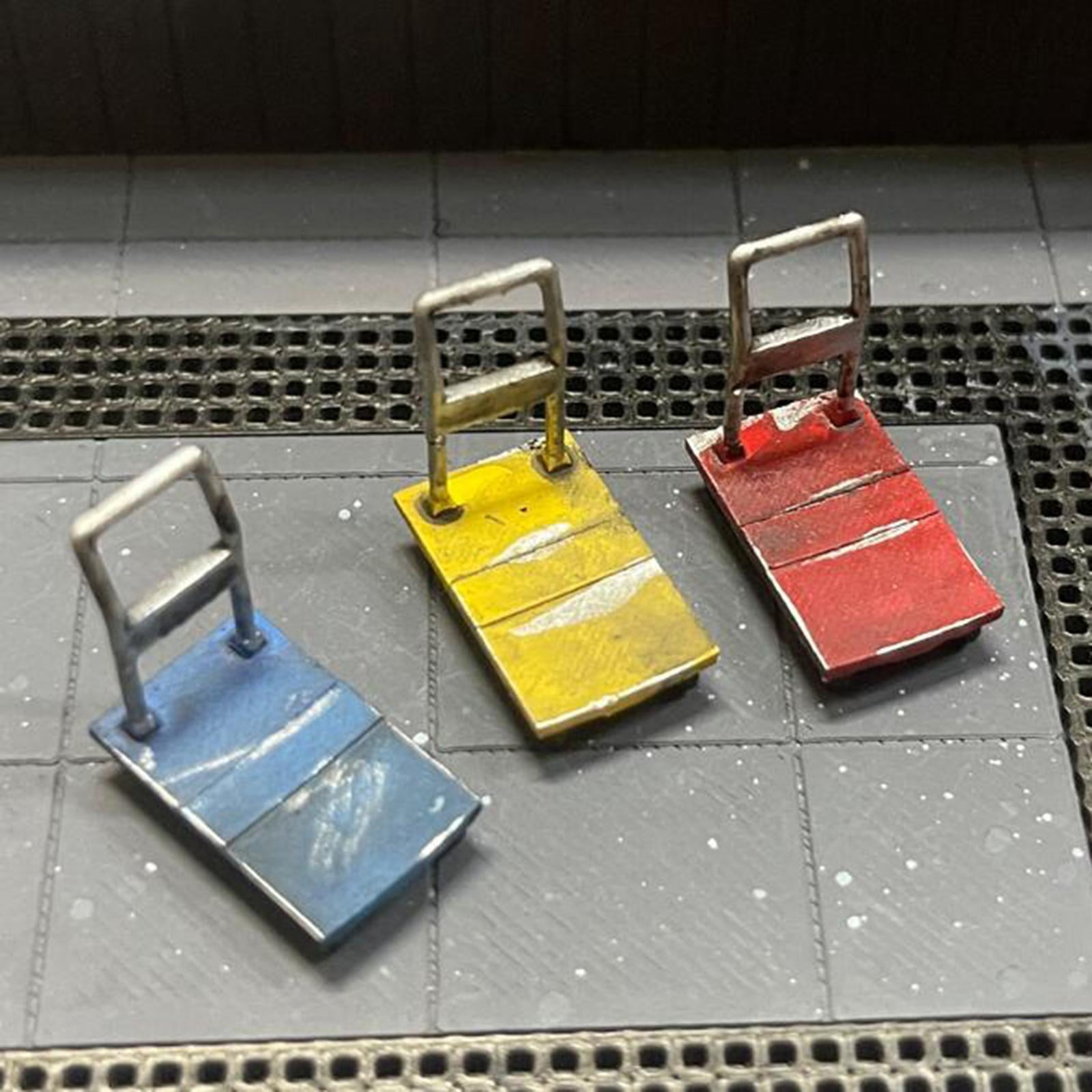 Chariot Miniature En Métal – Diable à Pousser 10 Cm – Accessoire De Scène Réaliste Pour Modèles