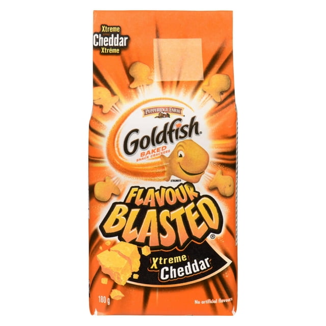 Goldfish® Flavour Blasted® Xtreme Cheddar Crackers 180g bag with bright orange packaging featuring the smiling Goldfish mascot and bold text emphasizing the intense cheddar flavour and no artificial flavours, suitable for snacking or adding to soups and salads.