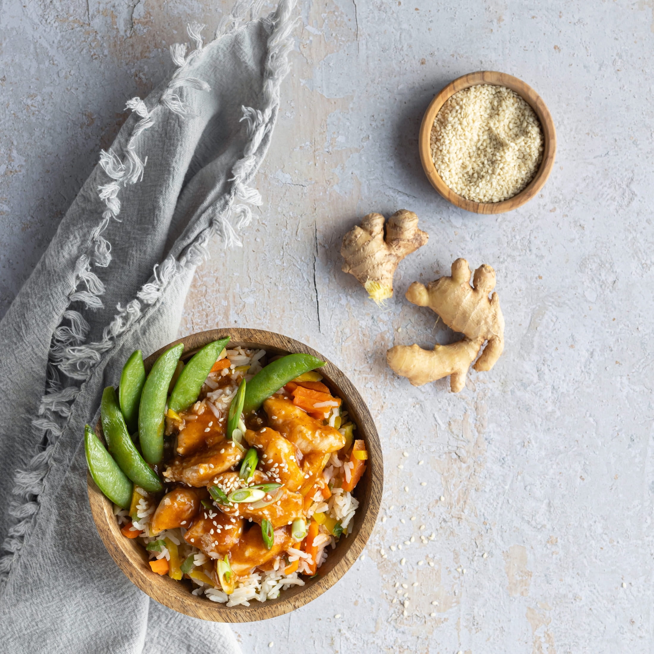 Dr Isabelle - PhD Nutrition - 22g of proteins, 5g of fibre, General Tao Chicken,  Frozen meals - 1 portion of 350g, Healthy ready to eat meals