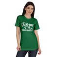 thumbnail image 1 of Inkmeso Embrasse-Moi Je Suis Vaccinée T-shirt Drôle Pro-Vaccin à Col Rond pour Femmes-Sc, 1 of 8