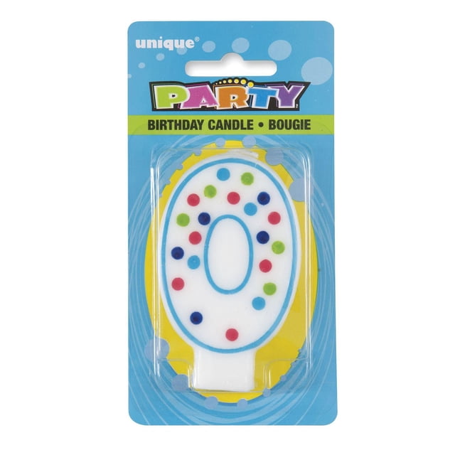 Chandelle d'Anniversaire à Pois « 0 » en Forme de Chiffre Blanc Zéro avec des Pois Multicolores Rouges, Bleus, Verts et Bleu Pâle et un Contour Bleu, Emballée sur une Carte Bleue et Jaune Mettant en Vedette la Marque Unique et le logo de Fête, Convient aux Gâteaux d'Anniversaire d'Étapes et aux Décorations de Fête.