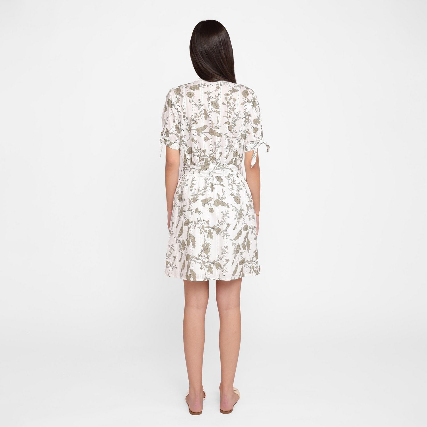 Devoted, Robe chemise à œillets, tailles TP TG