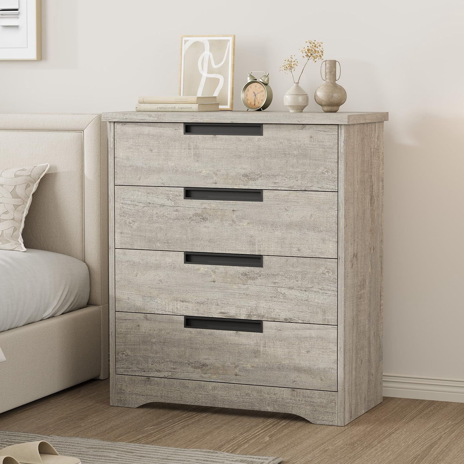 BeesClover 4 Drawers Nightstand for Bedroom, Modern Bedside Table with Built-in Handles Design, Wooden Side End Table Anti-Tip Organizer for Living Room, Bedroom, Entryway