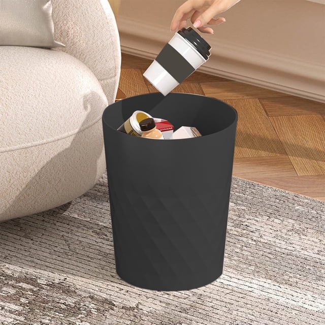 TopLLC Trash Can for home, office, kitchen, bathroom, and garage use. This black plastic trash can features a lidless opening design for easy waste disposal and a modern, stylish appearance. Measuring 25×20cm (9.84×7.87in), it is compact and space-efficient, fitting well in narrow spaces. Ideal for bedrooms, bathrooms, offices, and kitchens, it is lightweight, durable, and easy to clean with a damp cloth.