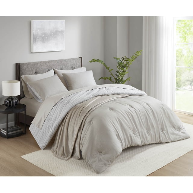 Mainstays 8 Piece Bed in a Bag, Comforter Set