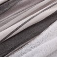 thumbnail image 2 of Couverture Canadienne des rayures, 2 of 4