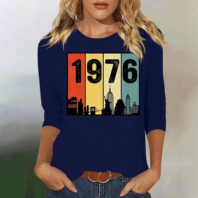 Uootdi Hauts pour Femmes Manches 3/4 Col Ras du Cou 1976 Imprimé Arc-en-Ciel Rétro Coupe Décontractée T-Shirts Nostalgiques pour Escapade d'Été Cadeau