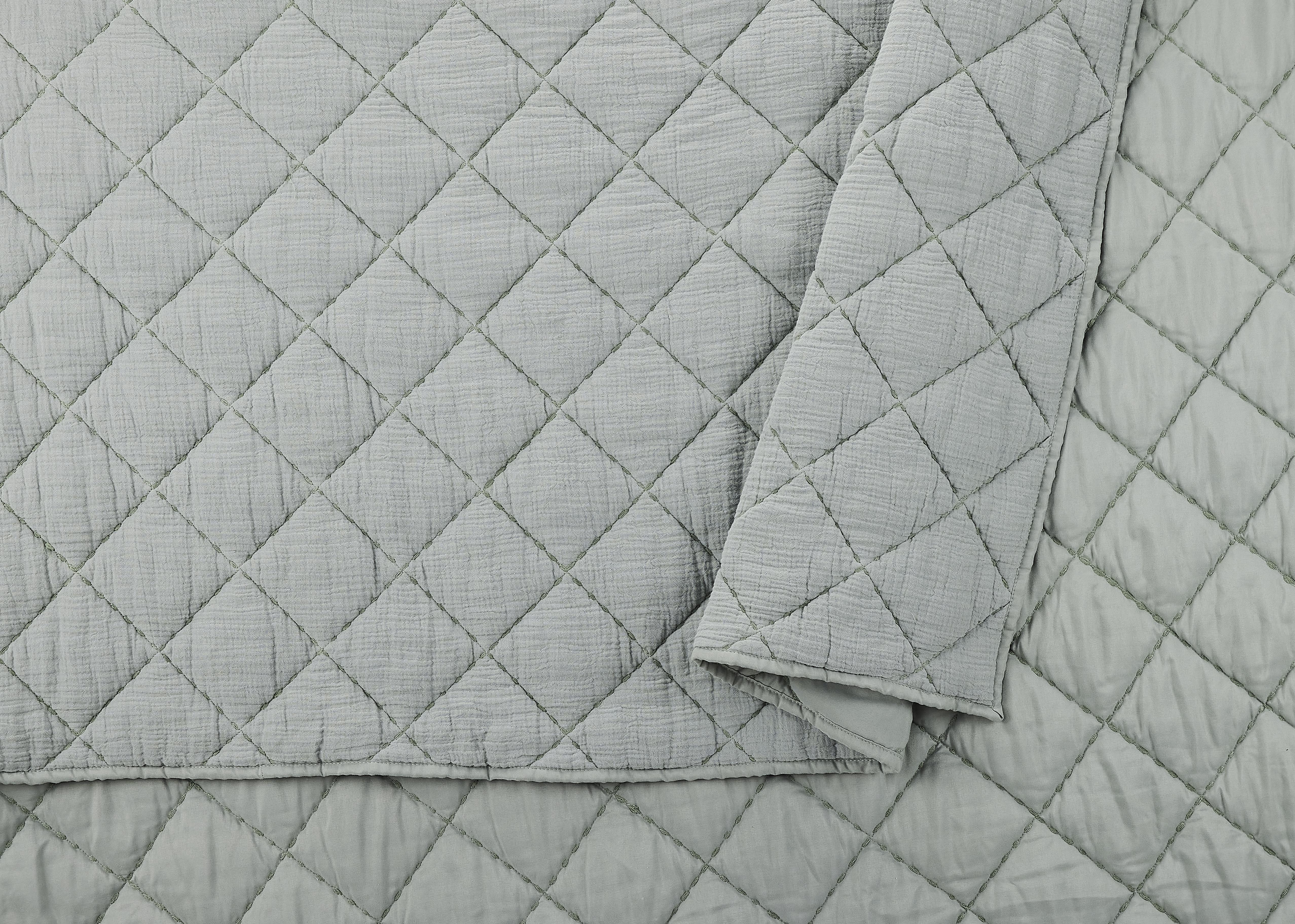 Better Homes and Gardens Quilt Sage DQ