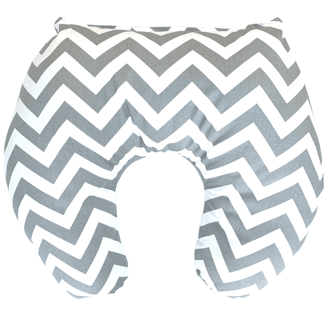 Ara Enfants Coussin d'Allaitement à Chevrons Gris et Blanc en zigzag avec Conception Ergonomique en U. l'Oreiller Présente un Motif de Chevrons Gris et Blanc à l'Avant et un Dos Blanc. Il Mesure Environ 22 Pouces par 19 Pouces par 6 Pouces et Est Conçu pour l'Allaitement, l'Allaitement au Biberon et le Soutien du Temps sur le Ventre. Fabriqué au Canada.