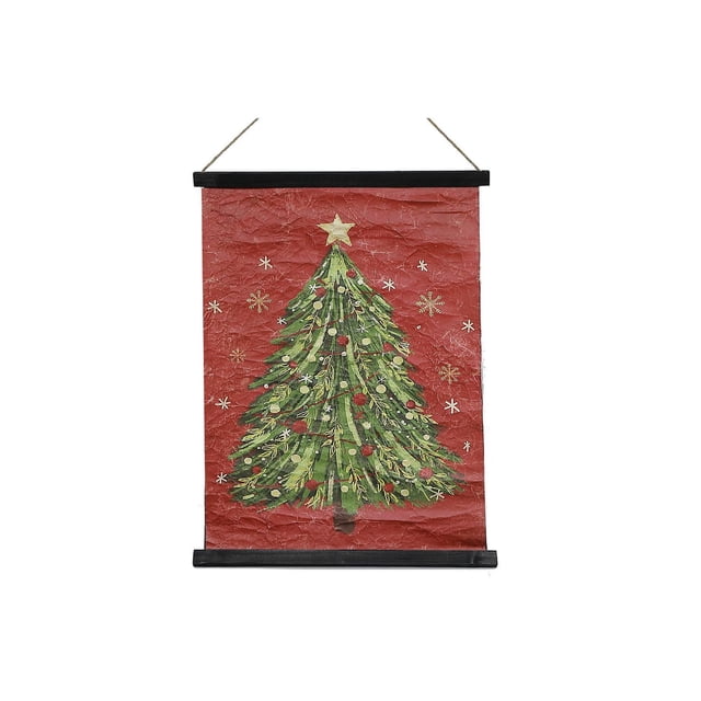 Arbre Suspendu Mural en Papier Froissé Fait à la Main à Partir de Papier Froissé Texturé Présentant un Sapin de Noël Vert Décoré d'Ornements Rouges et Dorés et une Étoile Dorée sur le Dessus, sur Fond Rouge avec des Flocons de Neige Dorés, Suspendu par Enroulement entre Deux Barres en Bois Noires, Convient pour Ajouter une Touche Saisonnière au décor du Salon.