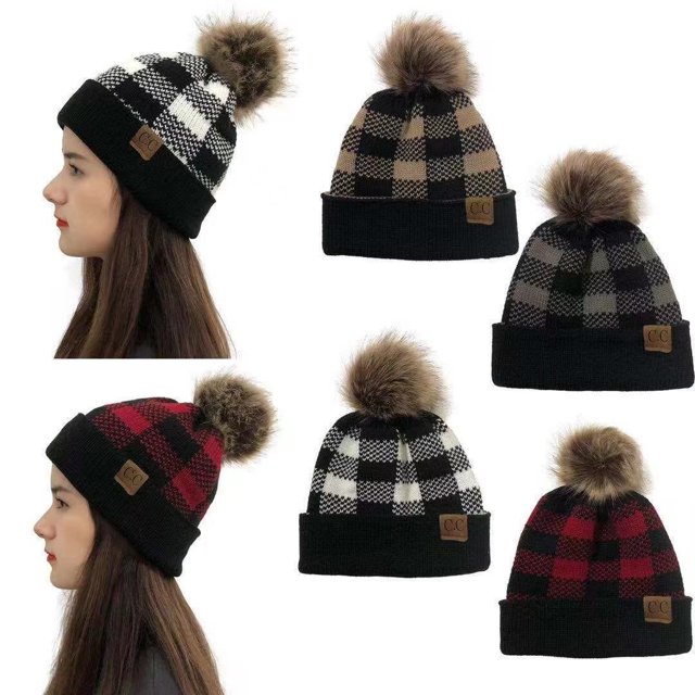 Chapeau Tricoté à Carreaux Buffalo avec Pompon Gris