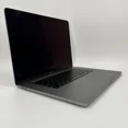 thumbnail image 4 of Ordinateur Portable Apple MacBook Pro 16" Remis à Neuf (2019) avec Intel Core i7 2,6 GHz, 16 Go de RAM, SSD 1 To, Écran Retina, Barre Tactile, Gris Cosmique - Remis à Neuf, Bon, 4 of 7