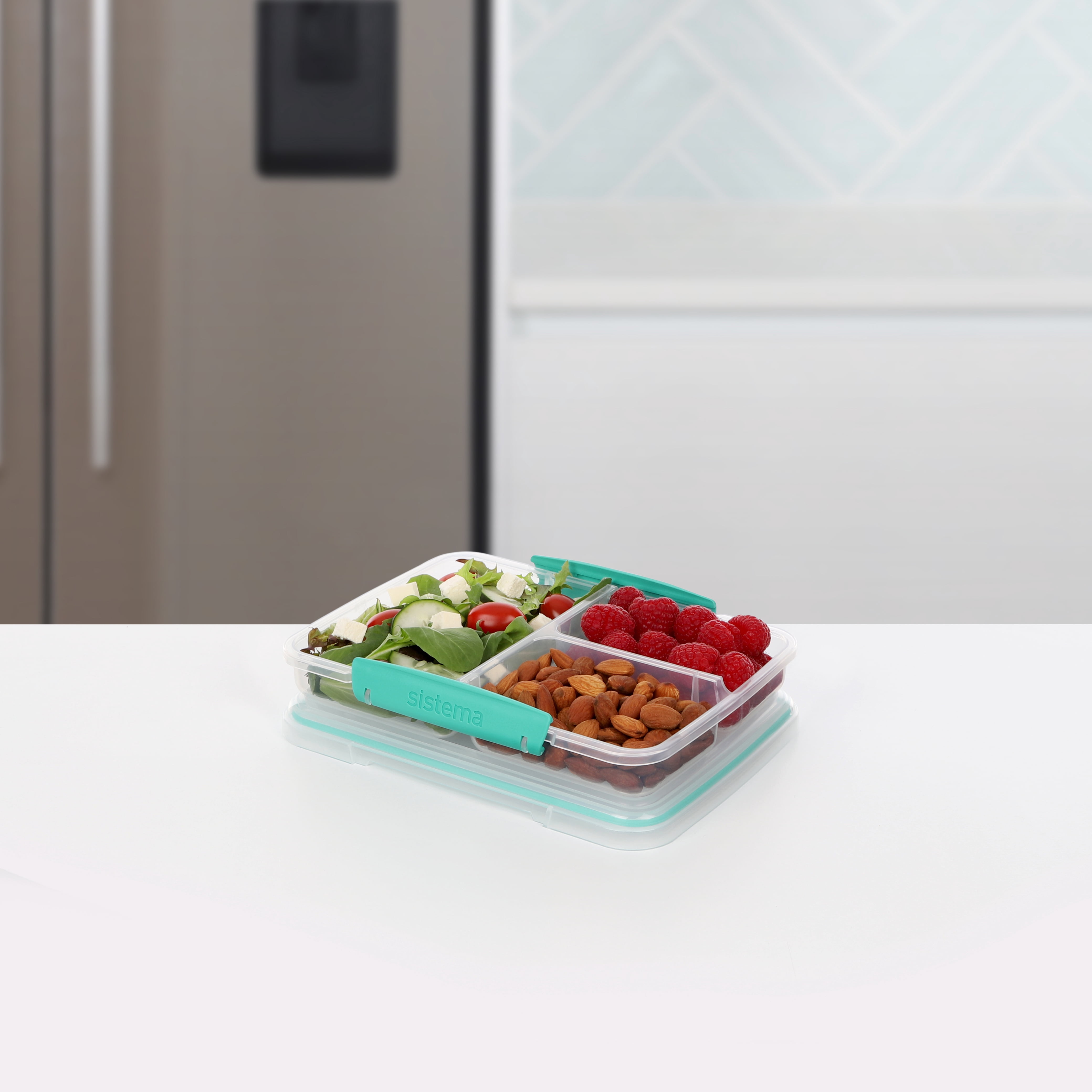 Contenant à repas et à aliments multifonctionnel Sistema À EMPORTER avec séparateurs et attaches, 820 ml, couleur variable, 1 pièce