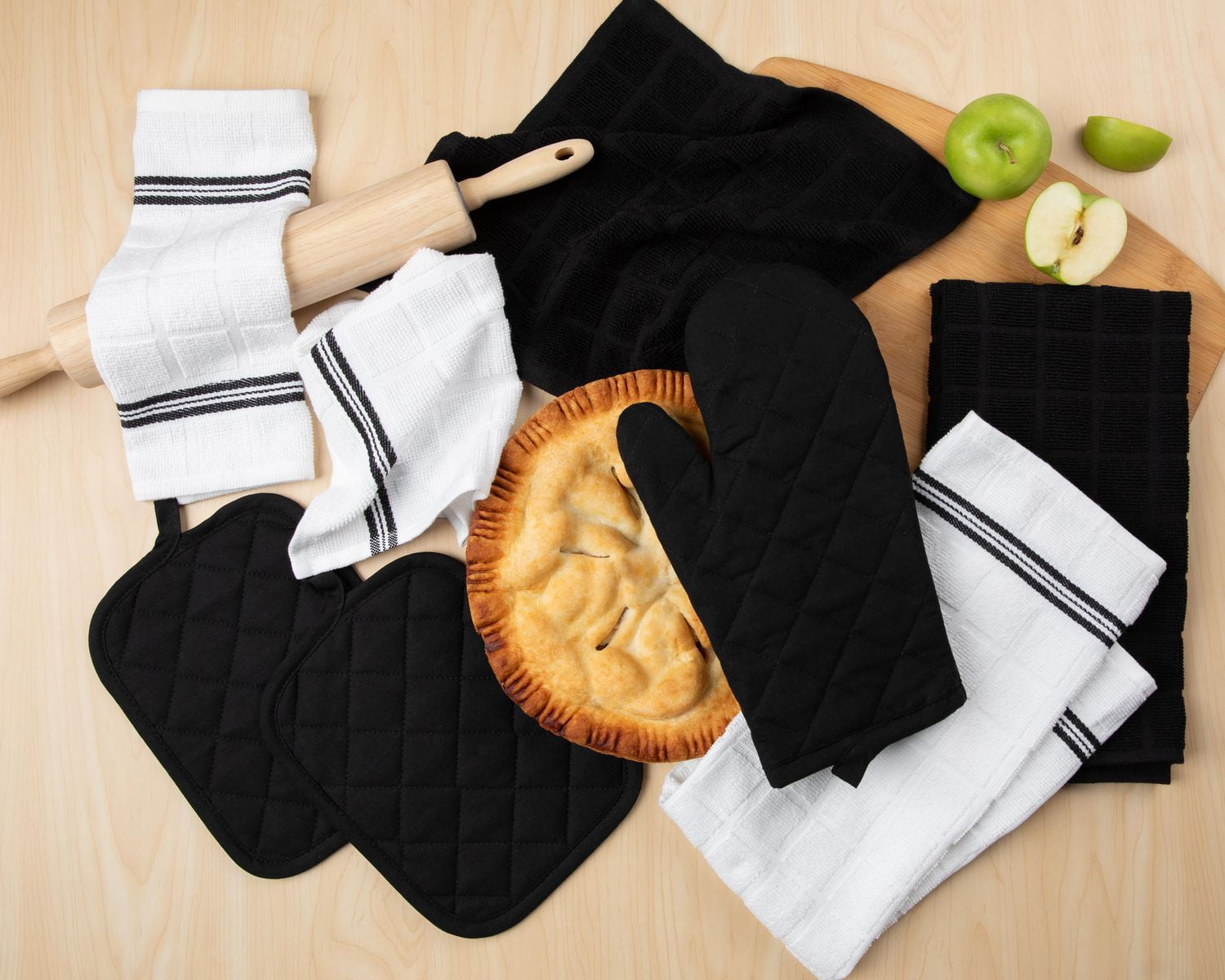 ENSEMBLE DE CUISINE 8 PIÈCES MAINSTAYS – NOIR